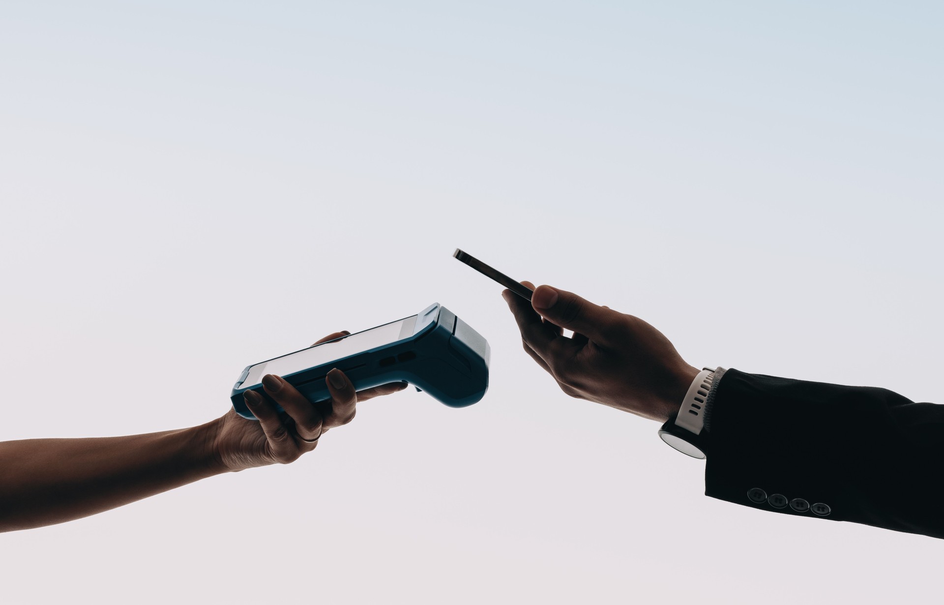 Convenient mobile payment transaction with contactless tap-to-pay technology